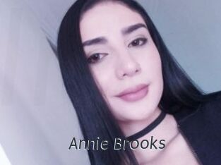 Annie_Brooks