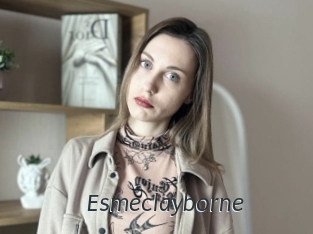 Esmeclayborne