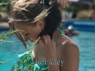 Hot_Riley