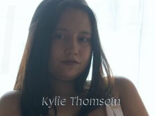 Kylie_Thomsom