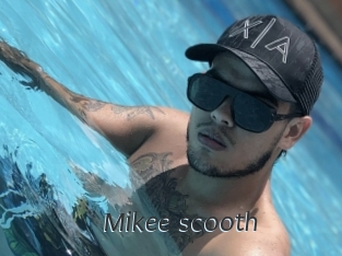 Mikee_scooth