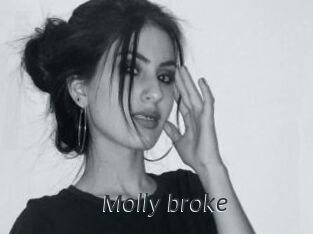 Molly_broke